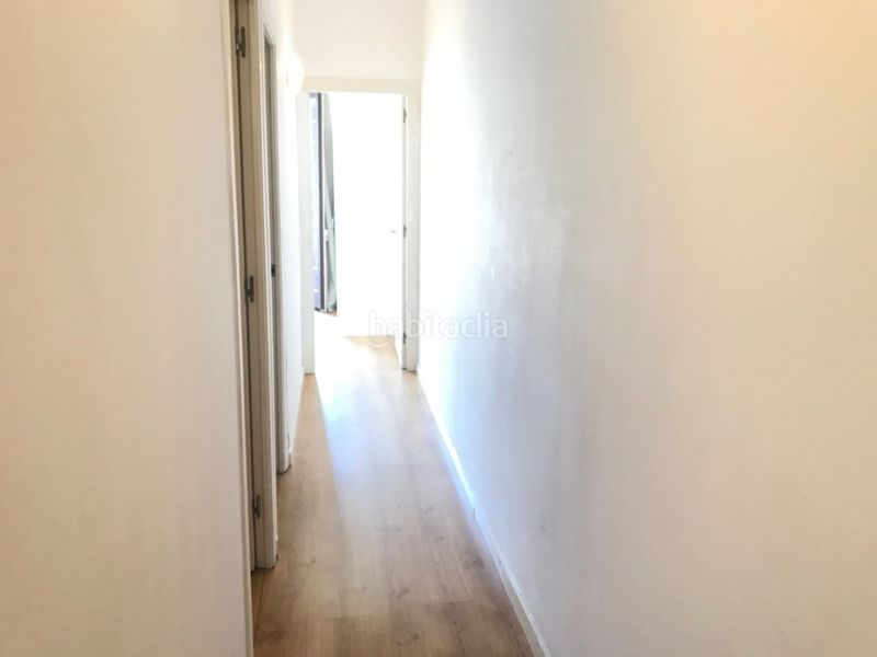 Foto bd0eeb5a-9415-471a-974e-61332cf98021. Piso con balcón y terraza en La Nova Esquerra de l´Eixample Barcelona