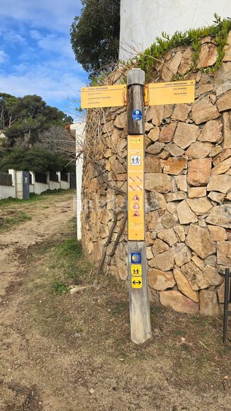 Foto 0ef0cf6d-cf20-4979-9048-3a97968db92e. Casa amb aparcament a Montgoda Lloret de Mar