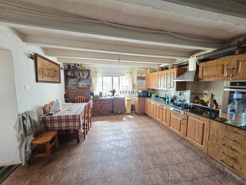 Foto abf77776-7e25-4eae-972a-7e1c11bc9c55. Casa amb aparcament a Castellví de la Marca