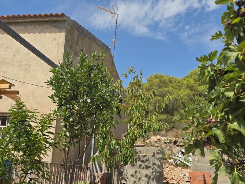 Foto b34ea5c9-9056-43df-96b3-2819399bb6be. Casa  rodeada de zona verde en Castellví de la Marca