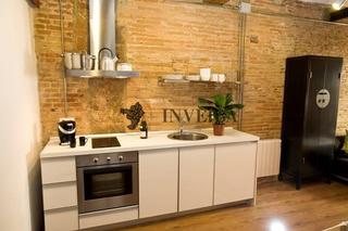 Piccolo appartamento  Calle neu de sant cugat. Apartamento 2 en 1