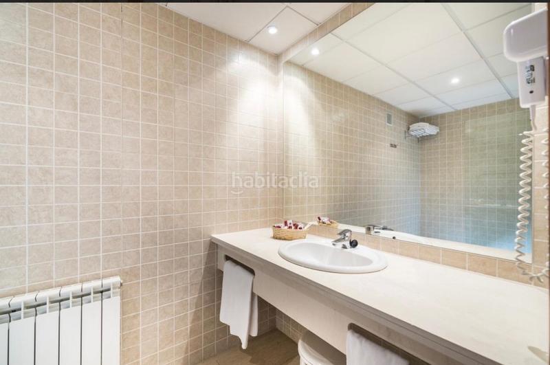 Foto 97c83f82-589e-4269-8f94-8e64196b8181. Àtic amb calefacció aparcament a Molina (La)