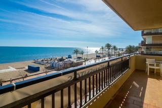Apartament a Paseo marítimo rey de españa 96. Magnifico apartamento en primera linea de playa totalmente refor
