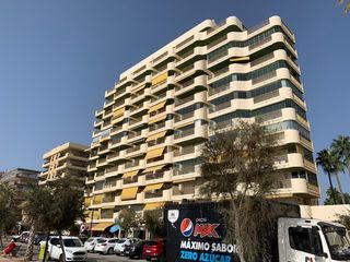Location Appartement  Paseo marítimo rey de españa. Alquiler temporada de invierno 10 meses