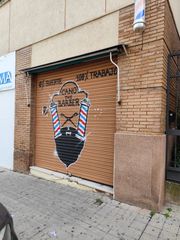 Affitto Locale commerciale in Calle miguel servet 2. Local frente al hospital de merida