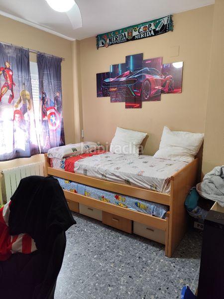Foto 480fd45c-0d7b-498d-8f0a-d468e5c91838. Casa adossada a Este Mérida