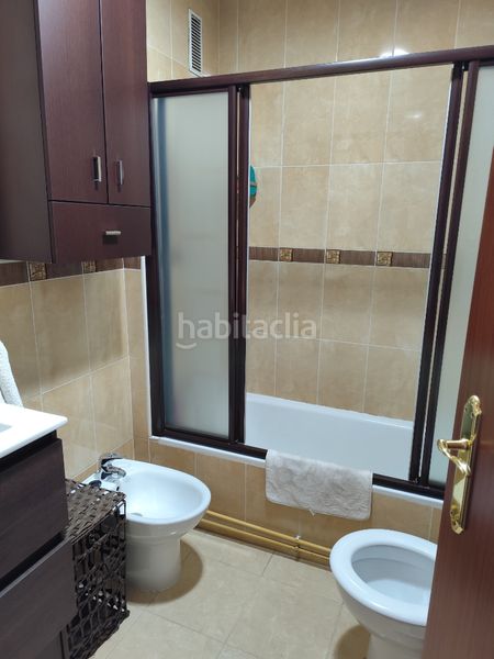Foto 75a71337-8587-4c5e-8650-a47cf0eda676. Casa adossada a Este Mérida