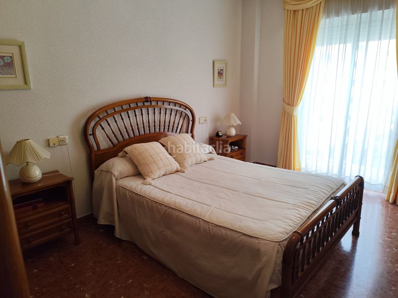 Foto c6f4cdde-0fa7-49b8-b361-045e82d2a3e8. Casa adossada amb aparcament a Centro Mérida