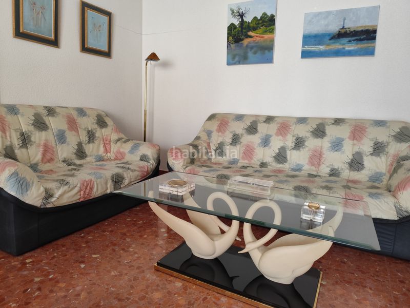 Foto f6b373eb-a941-4d65-acc4-3f86bb36b970. Casa adossada amb aparcament a Centro Mérida
