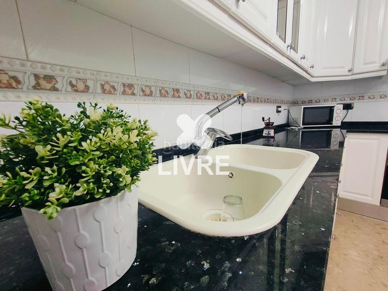 Foto 1c0c0d26-ffb6-4942-9aee-2298de3cb787. Casa distrito Marianao en Marianao Sant Boi de Llobregat