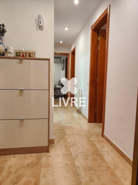 Foto 0c8bbcc6-9b50-4dcd-b440-7891a4f68fe3. Piso  reformado de 3 habitaciones, ascensor y balcón en Gavà