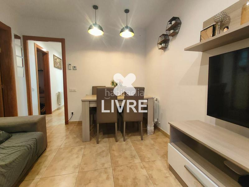 Foto 0e811a6e-3ddb-4f1a-8fab-93b188623fad. Piso  reformado de 3 habitaciones, ascensor y balcón en Gavà