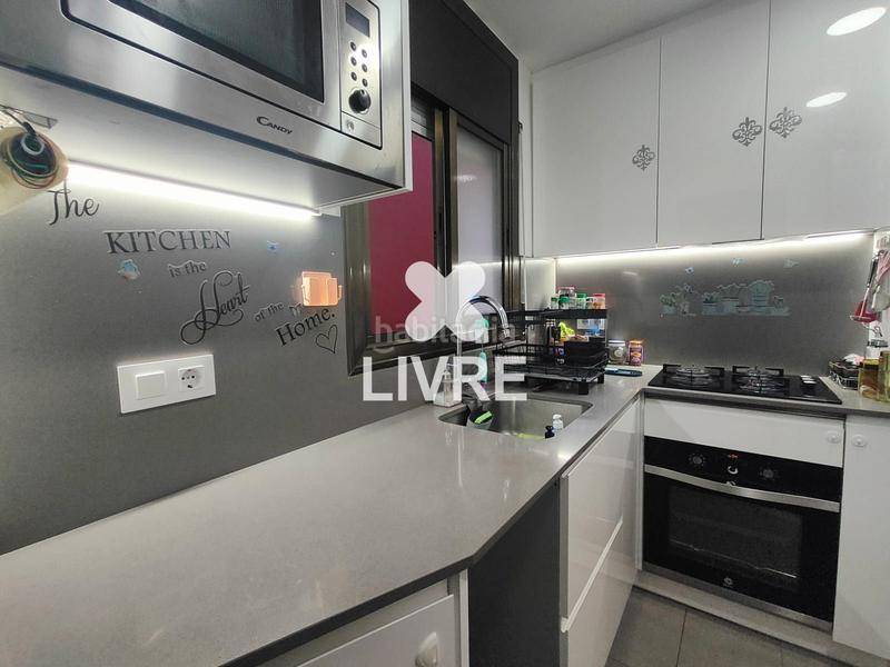 Foto 2bd8d535-d71f-47ad-9b73-bd061219b789. Piso  reformado de 3 habitaciones, ascensor y balcón en Gavà