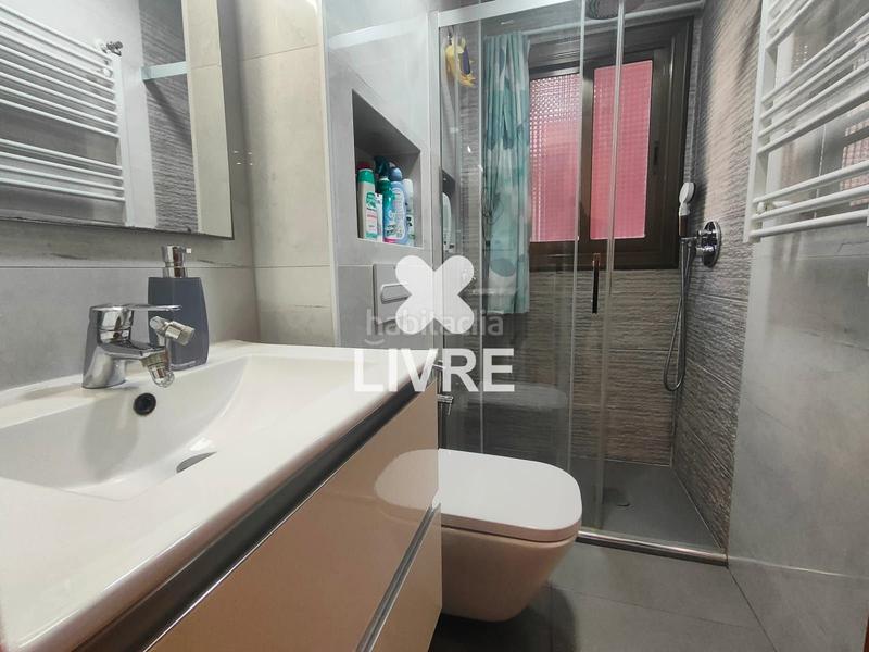 Foto 6ce52a03-7514-4a0b-a3cd-7237b538575a. Piso  reformado de 3 habitaciones, ascensor y balcón en Gavà