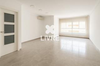 Location Appartement  Travesía de dalt. Travesía de dalt se alquila para 6 meses