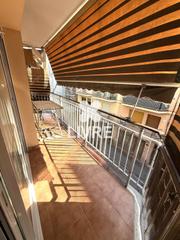 Appartement  N/a. Piso amplio y luminoso con balcón en el corazón de vilanova i la