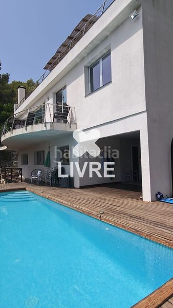Foto 1512c25d-6a25-47b9-929a-620d1665e778. Casa amb calefacció piscina a costa Cunit - els jardins - els rosers Cunit