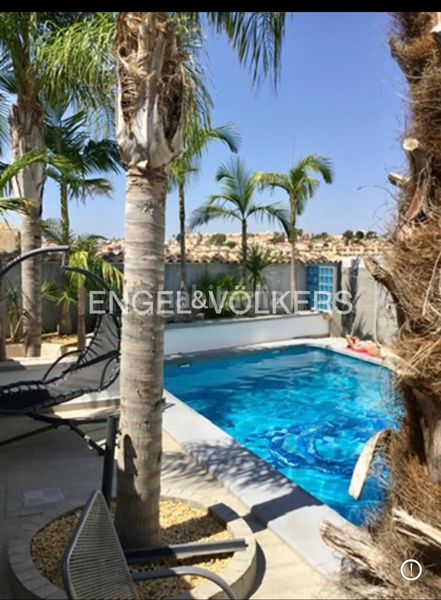 Foto 08362c27-9fc0-4bfd-a4f7-332dba544226. Casa impresionante villa en estilo moderno en San Fulgencio