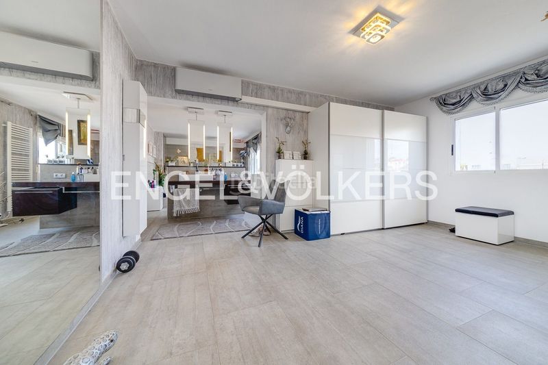 Foto 5caea8a1-702f-4d7a-bf9c-a5b62287b139. Casa impresionante villa en estilo moderno en San Fulgencio