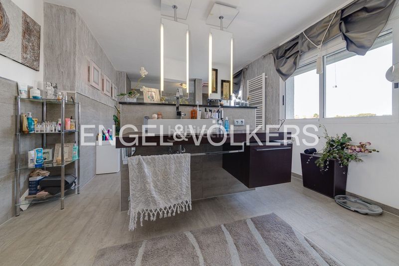 Foto bd7ddd8c-6b12-4793-92fb-0fad54322821. Casa impresionante villa en estilo moderno en San Fulgencio