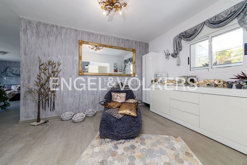 Foto d50b61a7-d827-40f8-864a-60fd801f0c98. Casa impresionante villa en estilo moderno en San Fulgencio