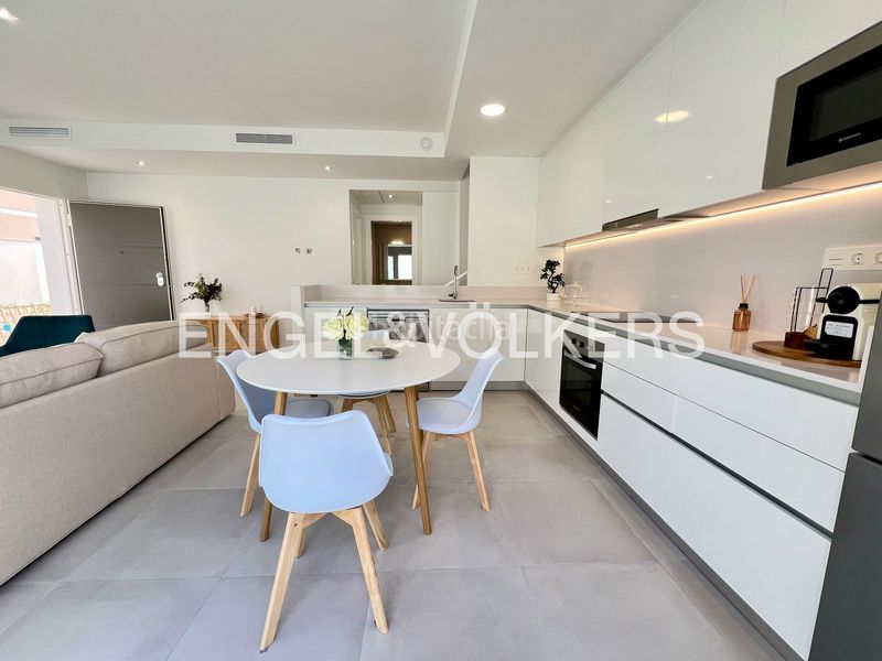 Foto b45c34c4-a2a0-4253-b54d-24ac54d66e1e. Casa amb calefacció aparcament piscina a Villamartín-Las Filipinas Orihuela