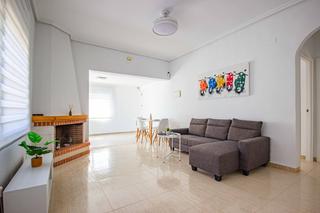 Mas à Montesinos (Los). Finca rústica con 3.000m2 con casa de campo en los montesinos