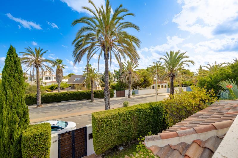 Foto 46ac5787-b152-4020-ad4d-598844795422. Masia amb calefacció aparcament piscina a Cabo Roig Orihuela