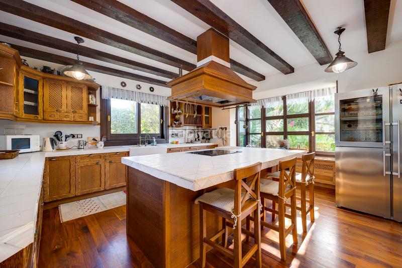 Foto 510206a6-fa64-491e-af19-2f8c055d3310. Masia amb calefacció aparcament piscina a Cabo Roig Orihuela