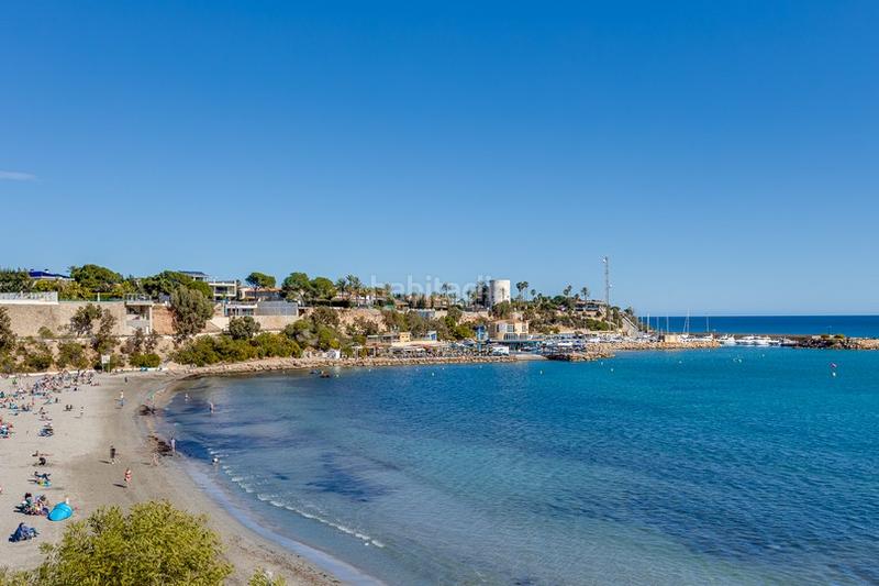Foto 54c0602a-d937-435f-a588-f1a19b78b008. Masia amb calefacció aparcament piscina a Cabo Roig Orihuela