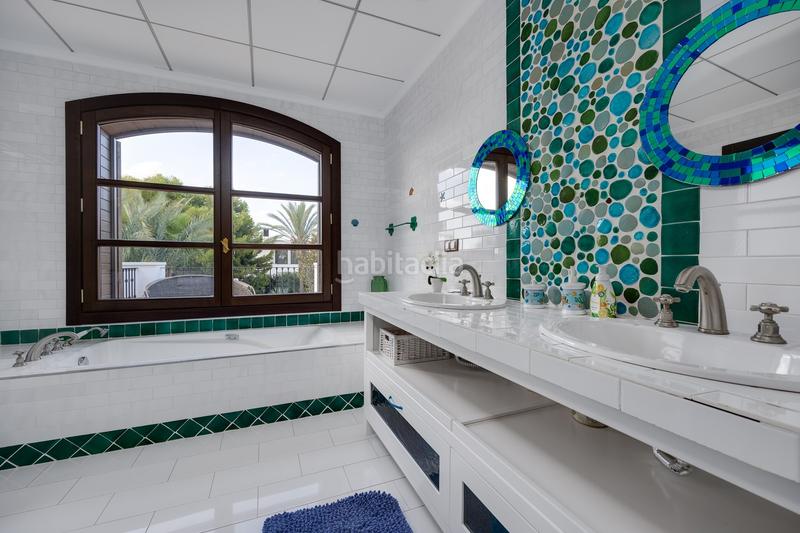 Foto 7e2ad7b5-6287-4d11-a95a-5a14737992f7. Masia amb calefacció aparcament piscina a Cabo Roig Orihuela