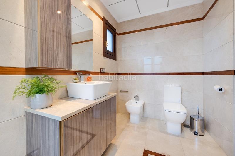 Foto c9205d72-9b5d-42e8-9db4-9d1543db2462. Masia amb calefacció aparcament piscina a Cabo Roig Orihuela