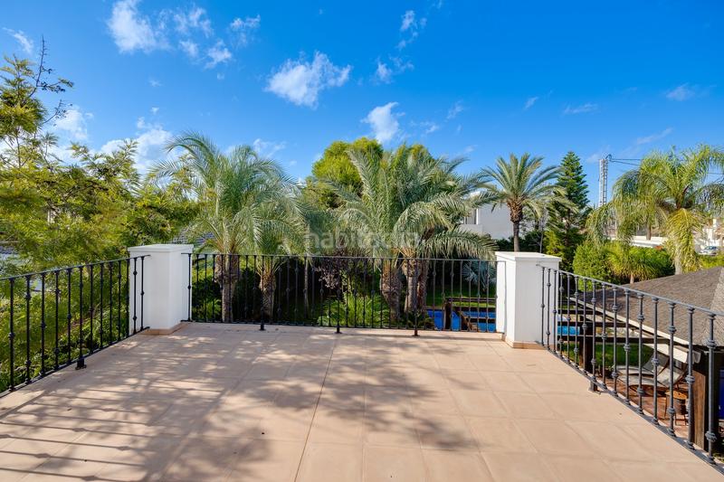 Foto f3b7f8d4-7d16-4c7d-b17d-fce8ae5b7e22. Masia amb calefacció aparcament piscina a Cabo Roig Orihuela