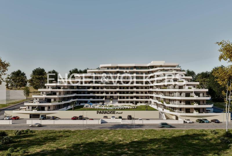 Foto 8d945b19-cd2d-406a-96d6-e2498a27d9dc. Apartament amb calefacció aparcament piscina a San Miguel de Salinas