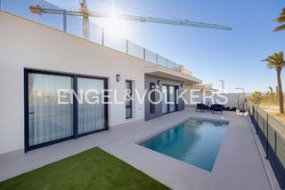 Casa en Parque Acuático - Sector 25. Chalets unifamiliares de obra nueva en torrevieja