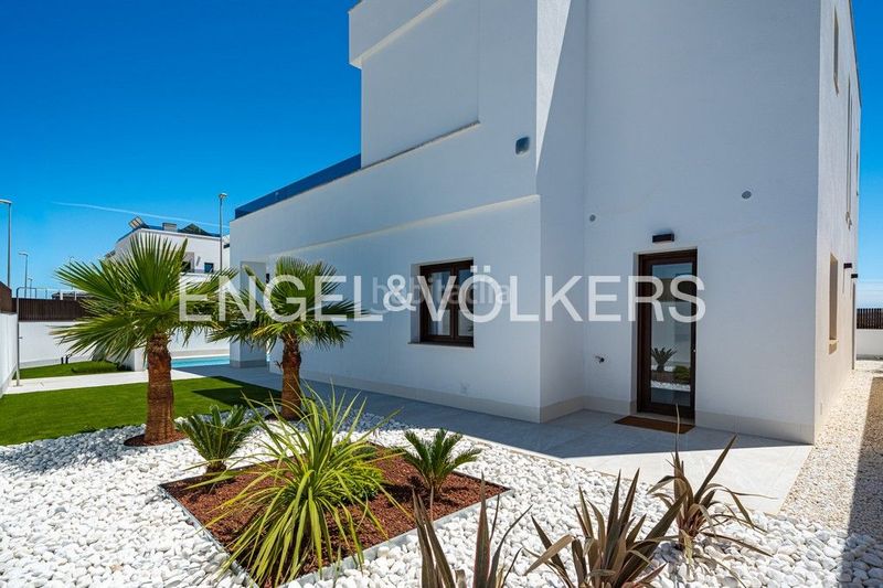Foto 55074d4b-4525-4d0c-bb8b-9bc7c8f18b51. Casa amb calefacció aparcament piscina a Desamparados - Hurchillo - Torremendo Orihuela