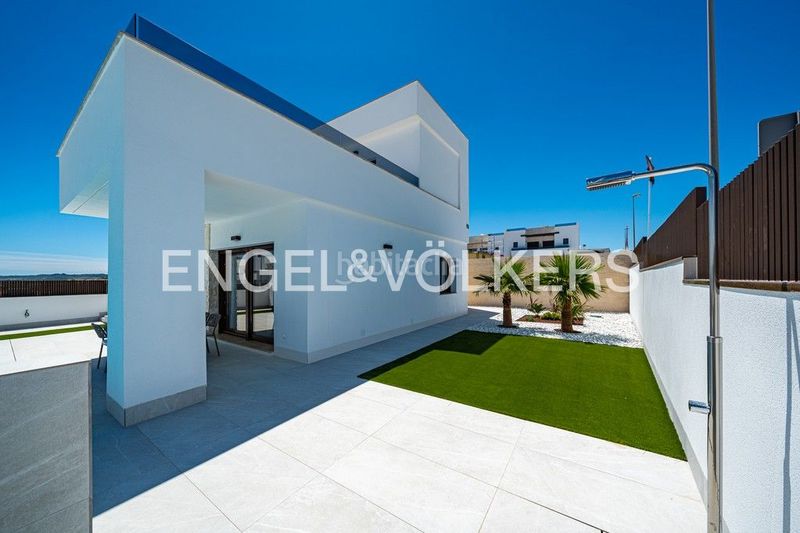 Foto 7a1cd2e0-7c66-4f10-a772-70eaef46d947. Casa amb calefacció aparcament piscina a Desamparados - Hurchillo - Torremendo Orihuela
