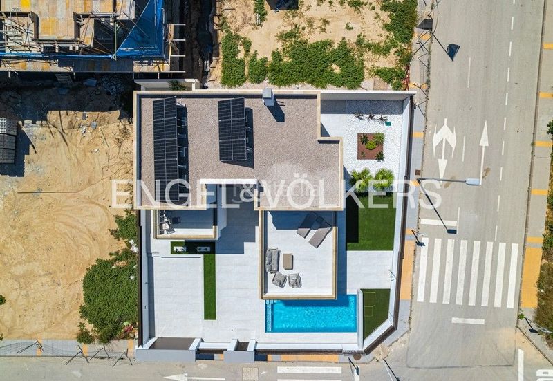 Foto 9f932e84-3c7f-4a1d-9570-d57b72cfd931. Casa amb calefacció aparcament piscina a Desamparados - Hurchillo - Torremendo Orihuela