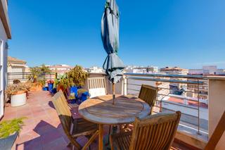 tic en Puerto Deportivo. tico con garaje, solrium y vistas al mar en torrevieja