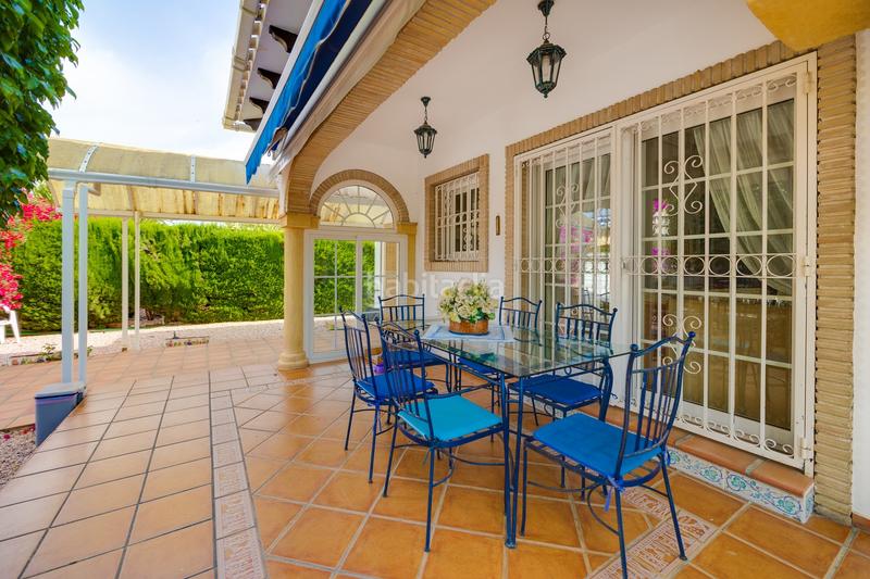 Foto 19cc2bee-4792-4753-8208-0701e40f8cd4. Casa chalet de estilo mediterráneo en Cabo Roig a 300 m de la caleta en Orihuela
