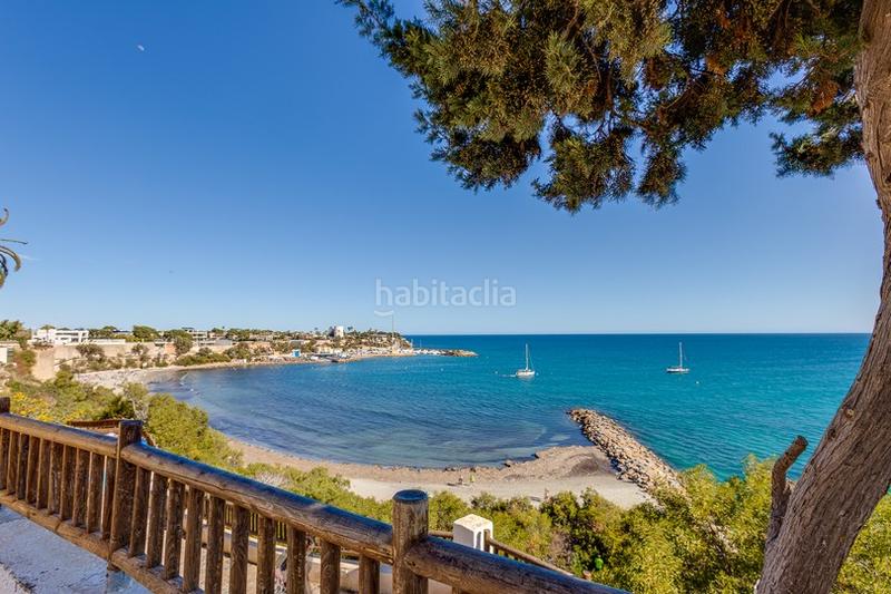 Foto 34d77465-3cba-4b61-8a1e-d9985b11fe3d. Casa chalet de estilo mediterráneo en Cabo Roig a 300 m de la caleta en Orihuela
