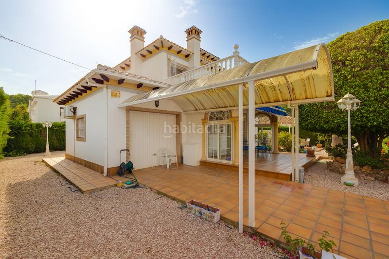 Foto 806de132-c74f-40d4-b246-3eae2bdaef34. Casa chalet de estilo mediterráneo en Cabo Roig a 300 m de la caleta en Orihuela