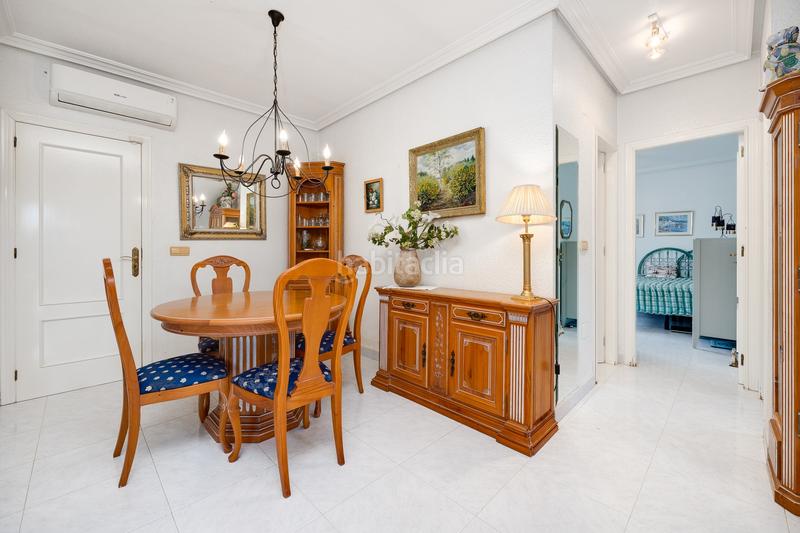 Foto d7319e52-cb3c-4ae1-9ff2-df3b2e6943c8. Casa chalet de estilo mediterráneo en Cabo Roig a 300 m de la caleta en Orihuela