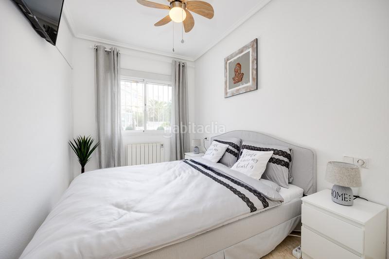 Foto 2f72af55-bc1a-4bdf-9b97-829439cb005d. Apartamento planta baja con jardín privado y piscina comunitaria en la fiesta quesada en Rojales
