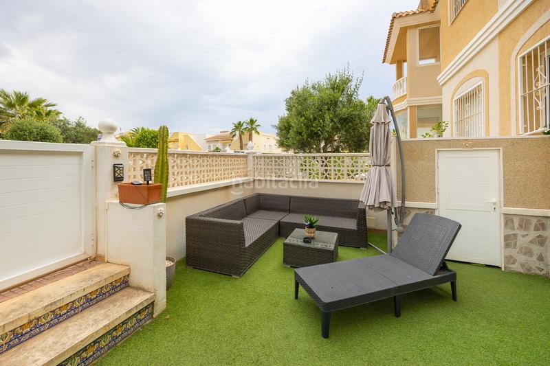 Foto dfe44322-14d7-4e03-8c6c-1bfbef015549. Apartamento planta baja con jardín privado y piscina comunitaria en la fiesta quesada en Rojales