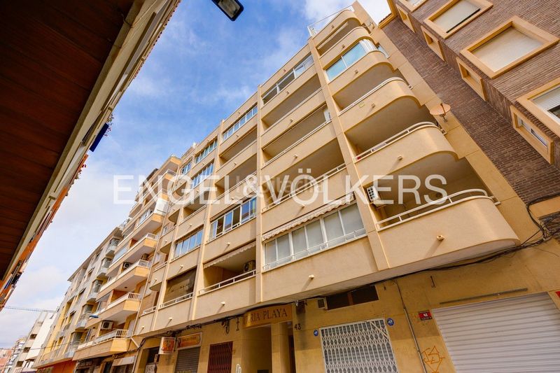 Foto f2ab2311-dd2a-4a21-9689-630b63b897ae. Àtic amb calefacció aparcament a Las Piscinas Naturales Torrevieja
