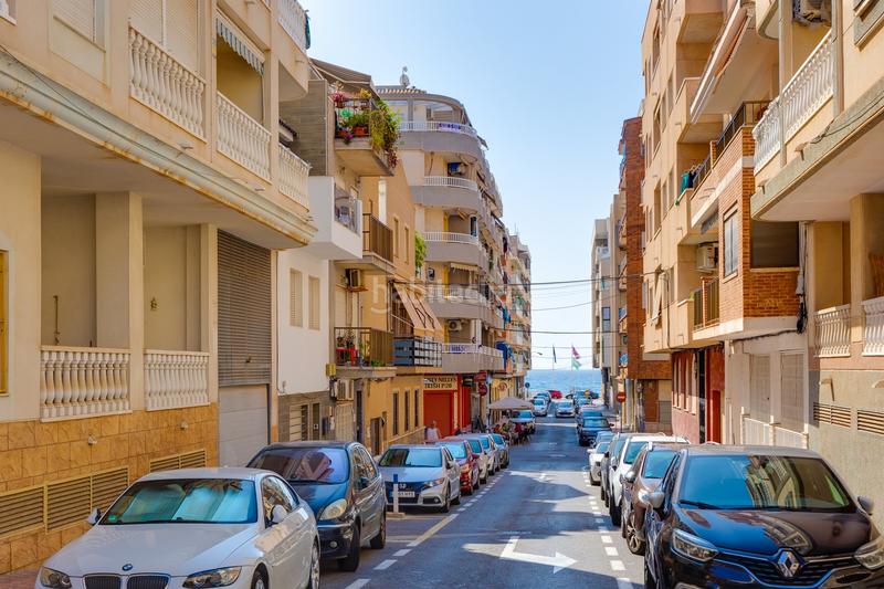 Foto 30e37738-c700-4ef7-a4fa-5bbd4509a348. Àtic amb calefacció aparcament a Zona Playa de los Locos Torrevieja