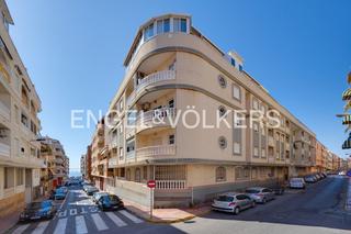 Àtic a Zona Playa de los Locos. Ático con gran terraza y plaza doble de aparcamiento en la playa