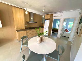Location Appartement à La Veleta. Apartamento acogedor cerca de la playa