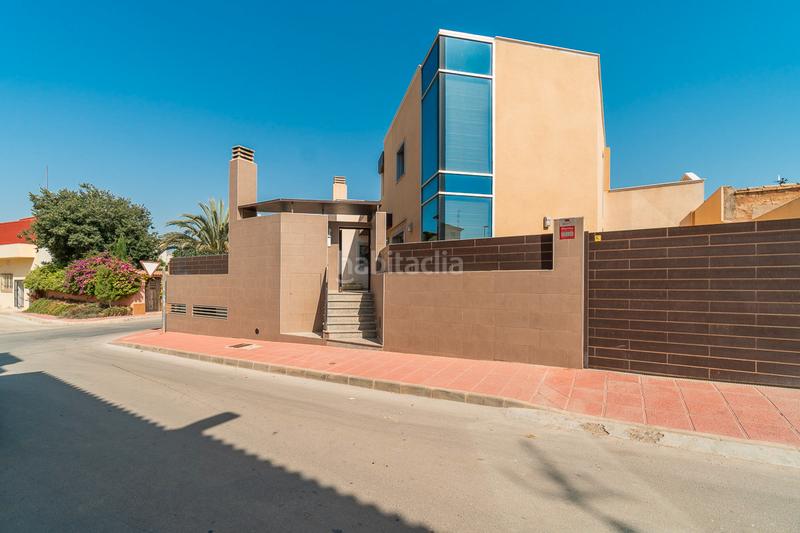 Foto 32c49080-84cb-4ce9-a654-8f17aa6441f1. Alquiler masía moderna villa cerca de campos de roda golf en Torre - Pacheco